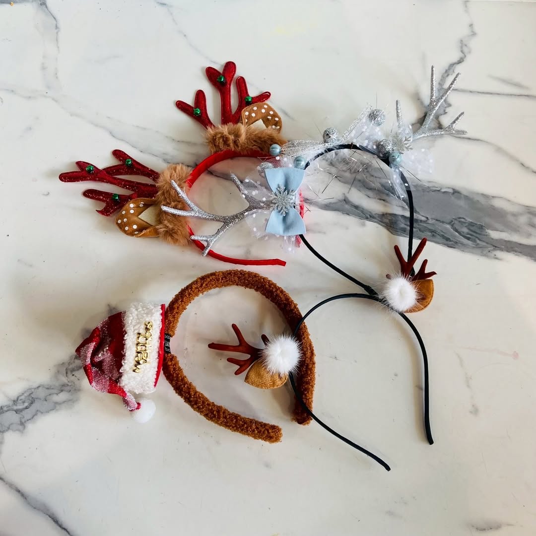 Christmas-themed hair band