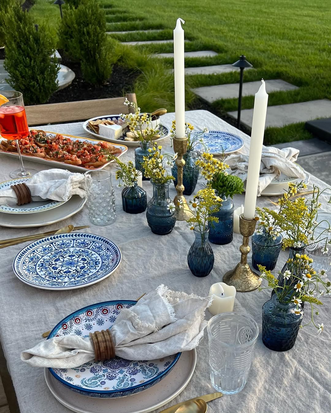 Artistic and Italian Dinner Party Aesthetic