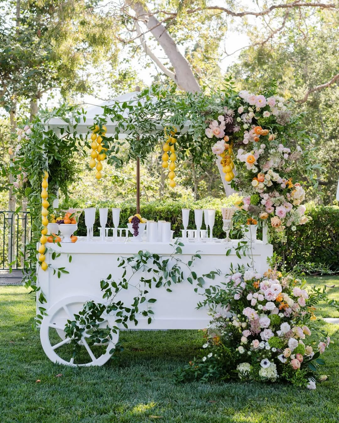 Whimsical Garden Looks to Stand Out
