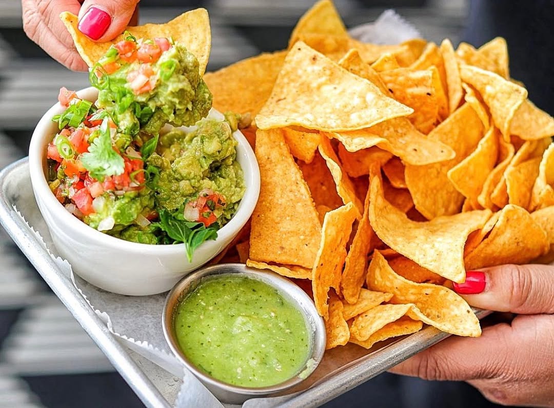 Guacamole & chips