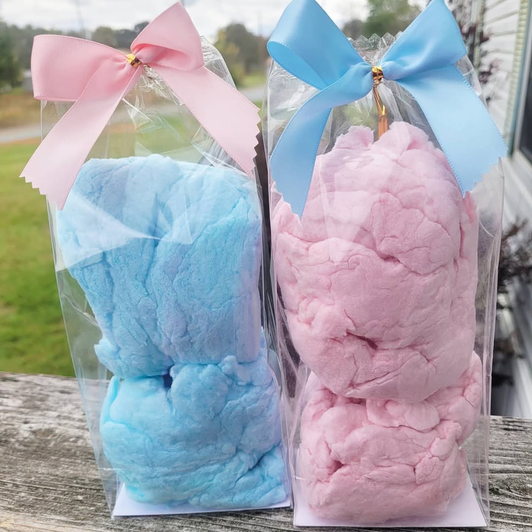 Pink/blue candy bags.