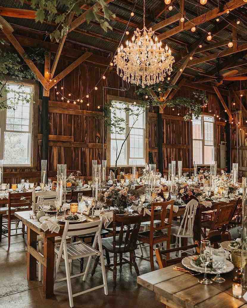 Rustic Barn Celebration 🌾