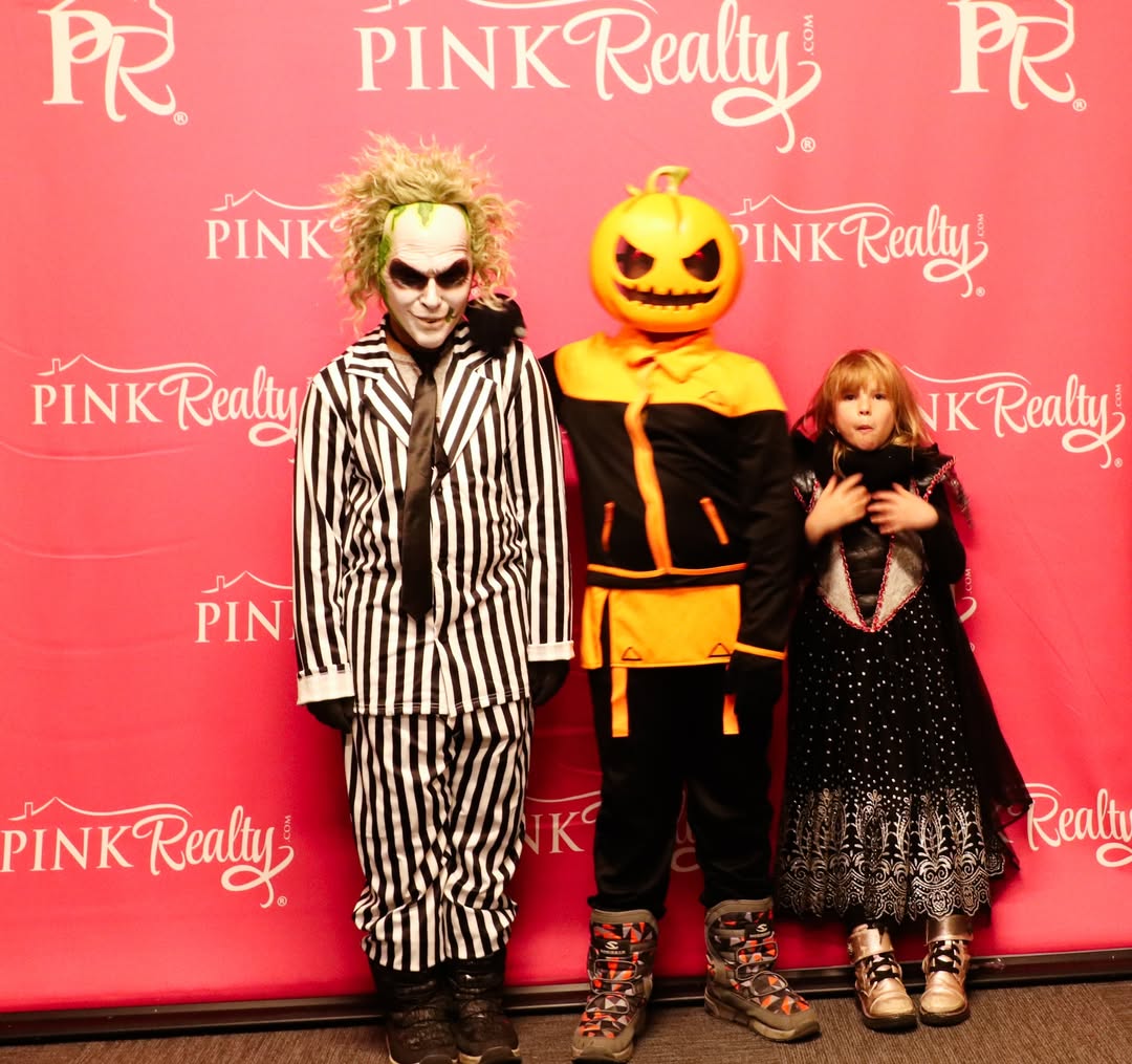 Spooky Scavenger Hunt 🔦