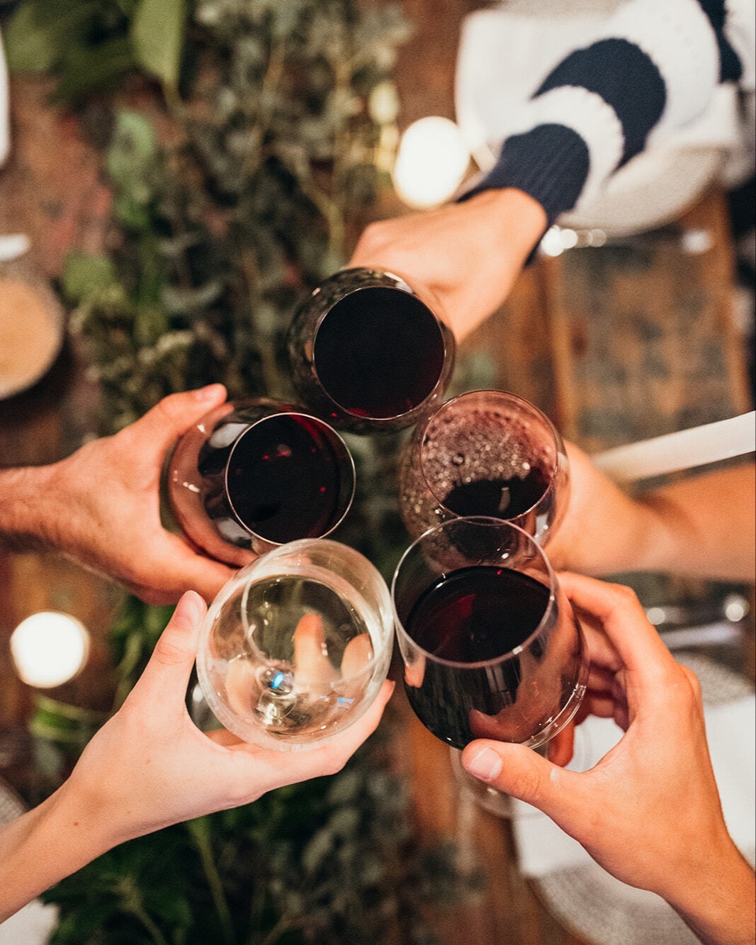 Champagne Cheers Circle