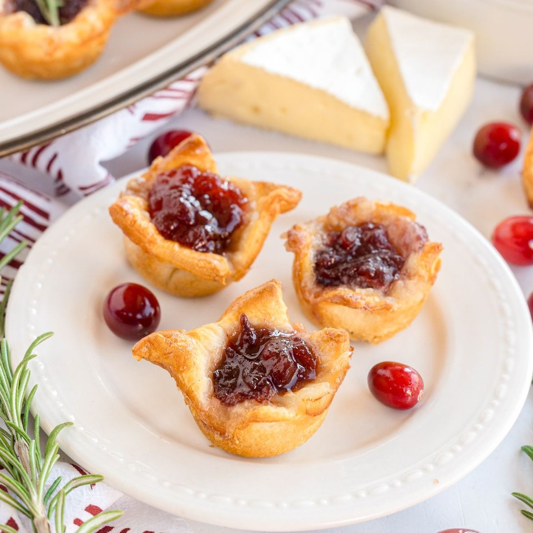 Cranberry Brie Bites