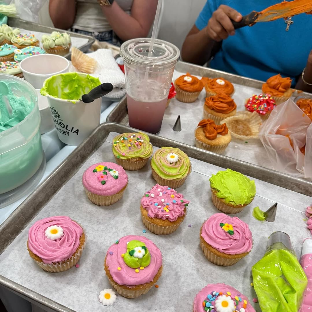 Cupcake Decorating Contest
