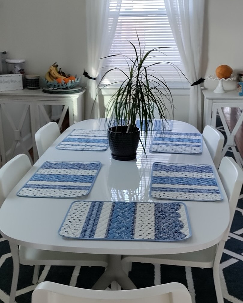 Tablecloths and Runners