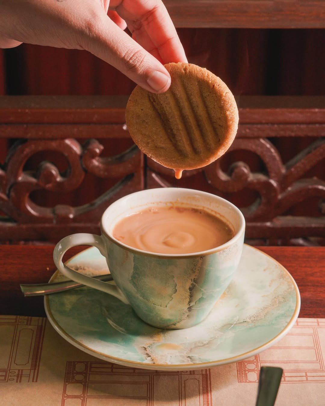 Masala Chai with Cookies
