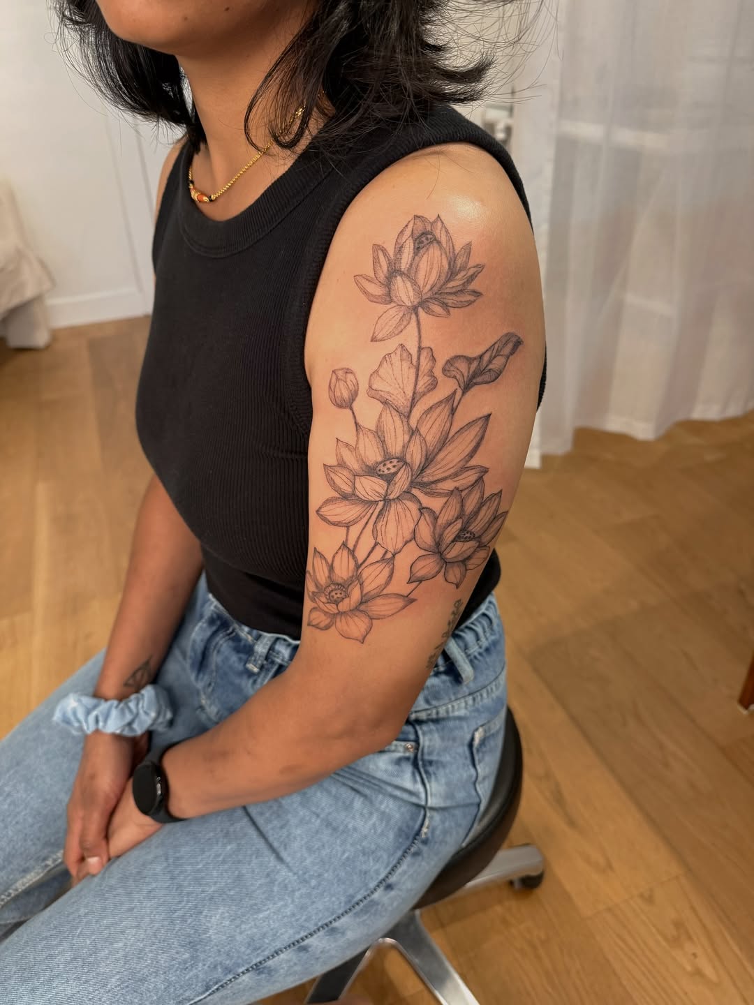 Upper Arm Lotus